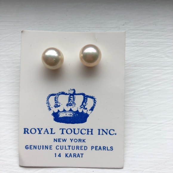 Jewelry - Royal Touch Cultured Pearl Earrings